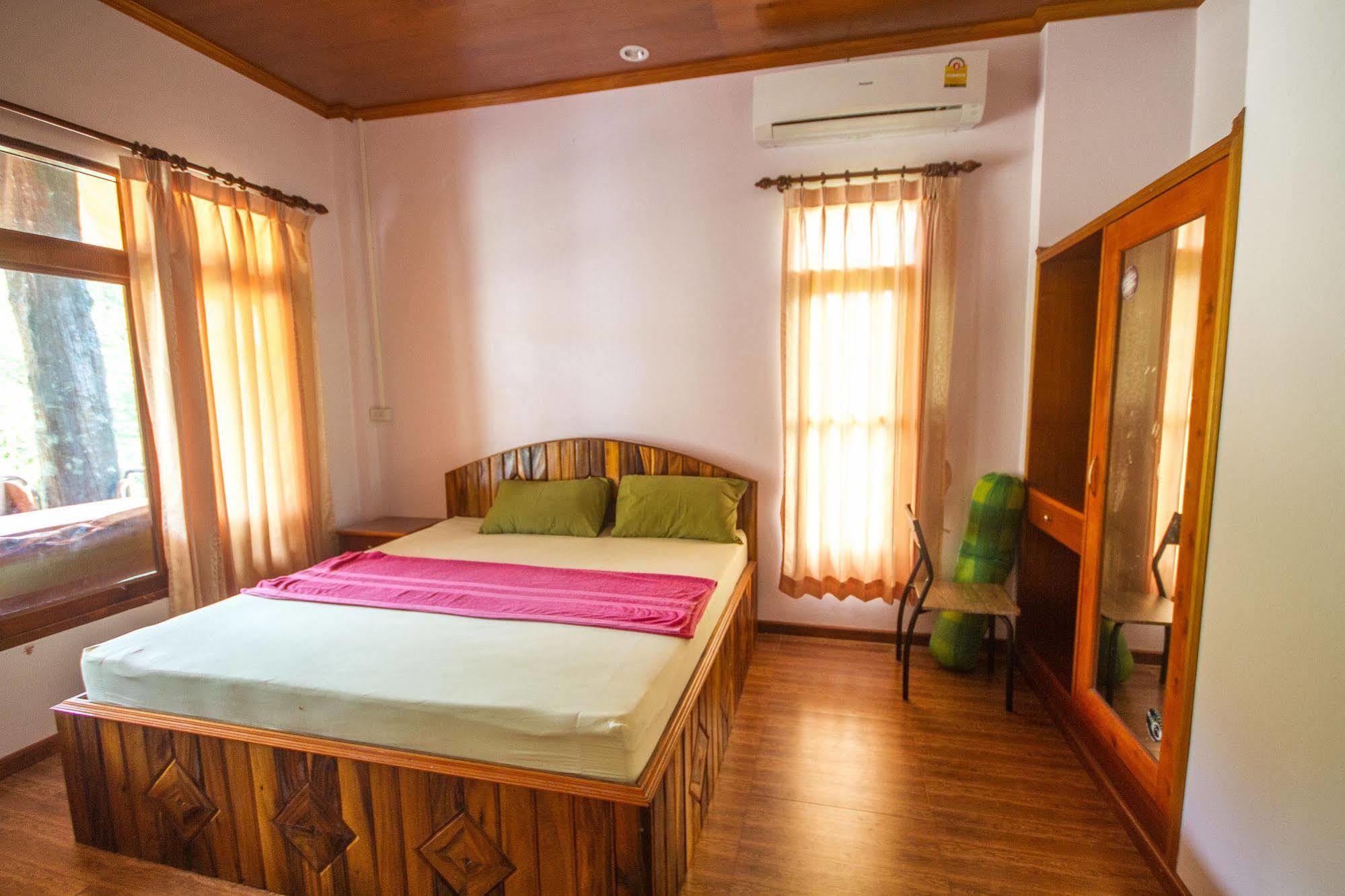 Bor Hin Resort Baan Tai Extérieur photo