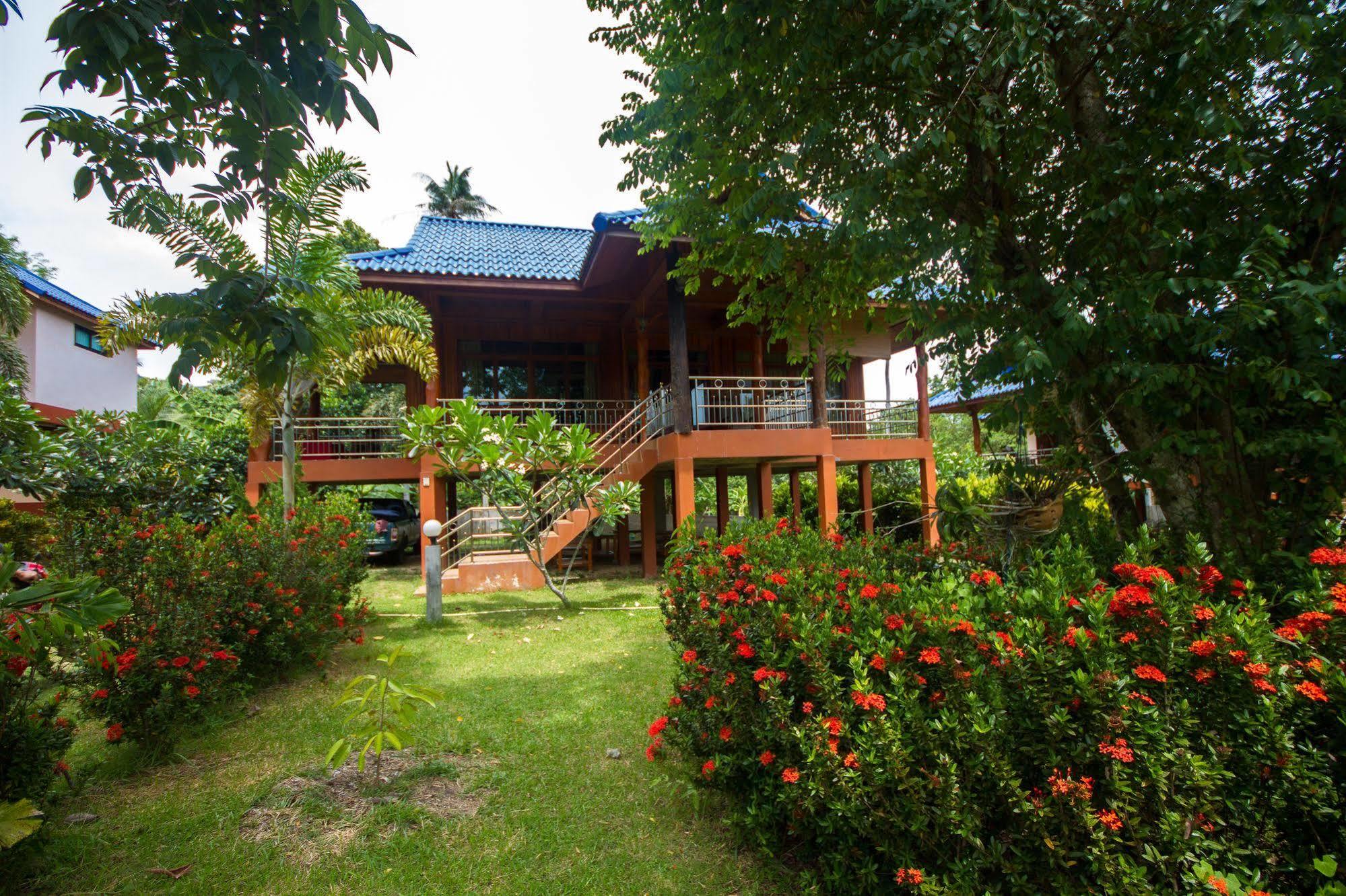 Bor Hin Resort Baan Tai Extérieur photo